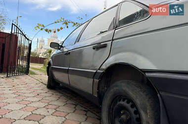 Седан Volkswagen Passat 1989 в Стрые