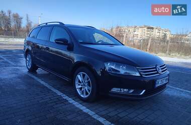 Универсал Volkswagen Passat 2012 в Дубно