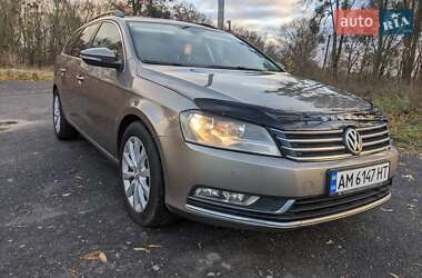 Універсал Volkswagen Passat 2011 в Звягелі