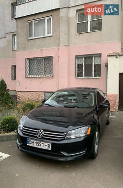 Седан Volkswagen Passat 2013 в Одессе