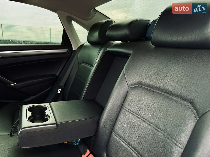 Седан Volkswagen Passat 2016 в Киеве фото 24 Седан Volkswagen Passat 2016 в Киеве