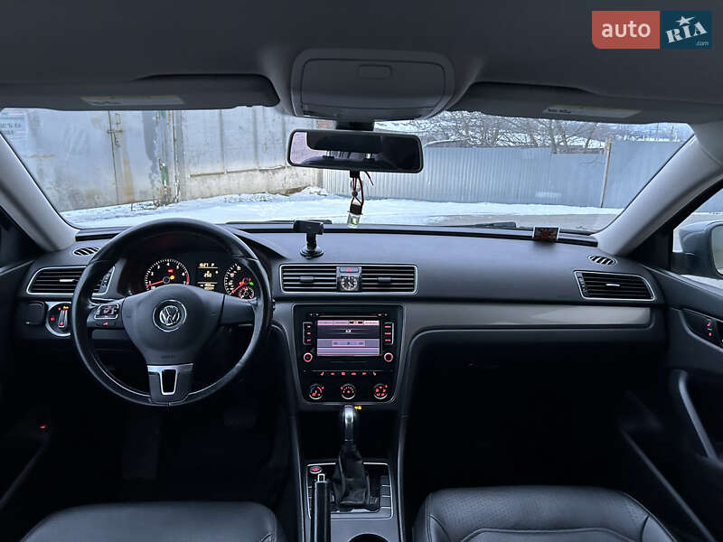 Седан Volkswagen Passat 2015 в Тернополі