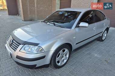 Седан Volkswagen Passat 2003 в Бердичеве