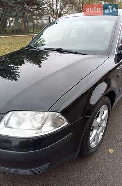 Седан Volkswagen Passat 2001 в Луцке