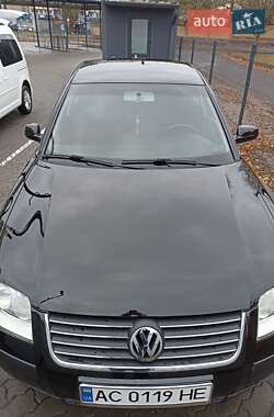 Седан Volkswagen Passat 2001 в Луцьку