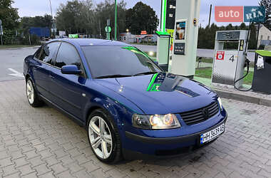 Седан Volkswagen Passat 1998 в Баре