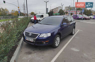 Универсал Volkswagen Passat 2005 в Головковке