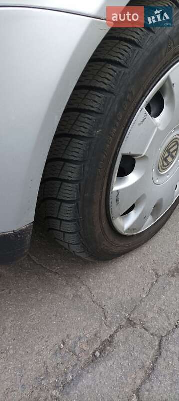 Универсал Volkswagen Passat 2004 в Умани