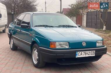 Седан Volkswagen Passat 1992 в Черкассах