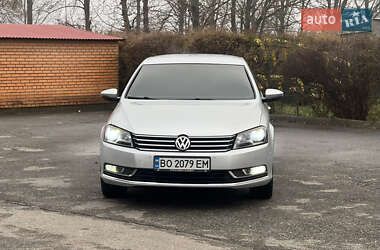 Седан Volkswagen Passat 2012 в Тернополе