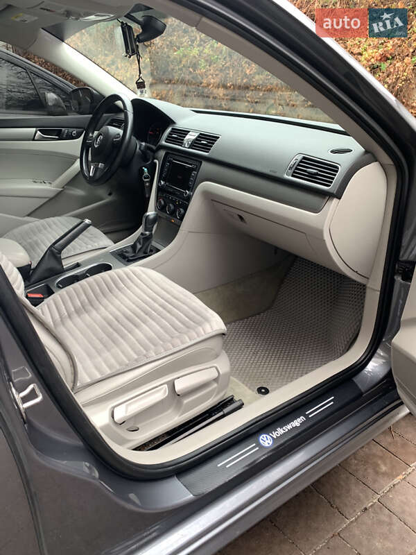 Седан Volkswagen Passat 2014 в Тернополі