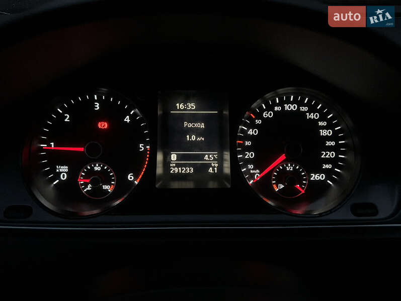 Універсал Volkswagen Passat 2012 в Чорткові