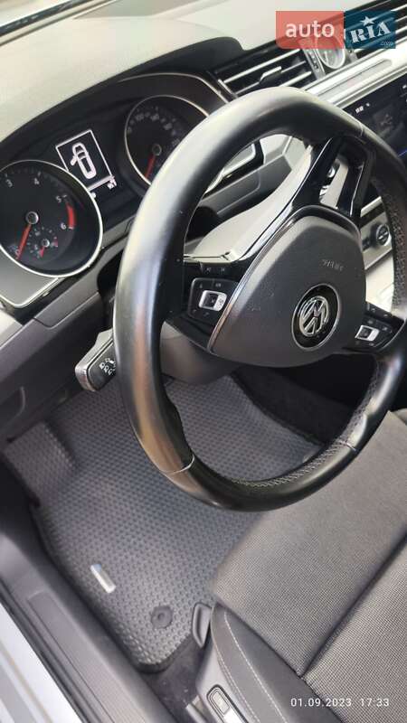 Універсал Volkswagen Passat 2018 в Чернівцях