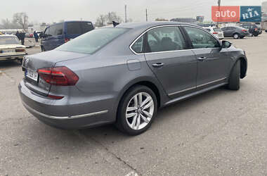 Седан Volkswagen Passat 2017 в 