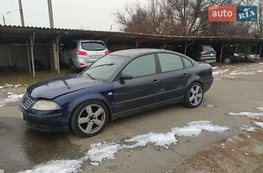 Седан Volkswagen Passat 2000 в Киеве