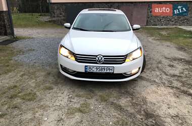 Седан Volkswagen Passat 2012 в Львове