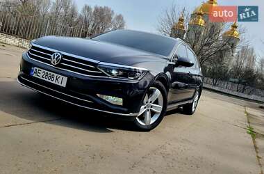 Универсал Volkswagen Passat 2019 в Днепре