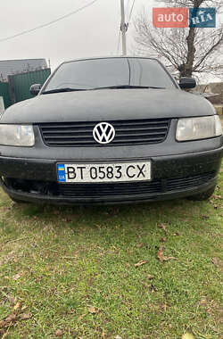 Седан Volkswagen Passat 1999 в Херсоні