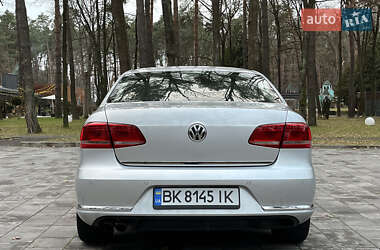 Седан Volkswagen Passat 2012 в Луцьку