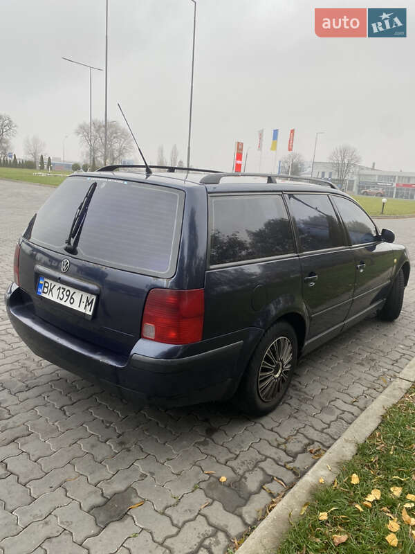 Універсал Volkswagen Passat 1999 в Рівному