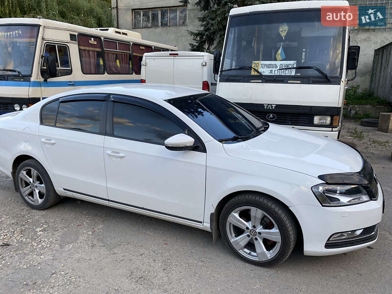 Седан Volkswagen Passat 2011 в Тернополі
