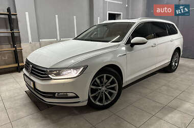 Универсал Volkswagen Passat 2015 в Запорожье