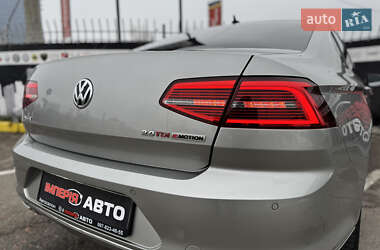 Седан Volkswagen Passat 2014 в 