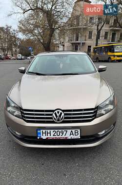 Седан Volkswagen Passat 2014 в Одесі