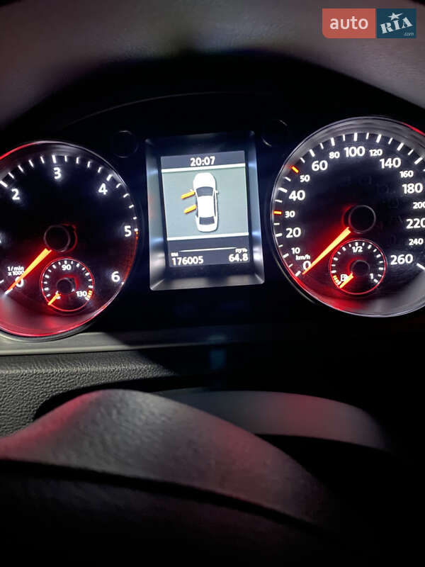 Седан Volkswagen Passat 2013 в Ізмаїлі