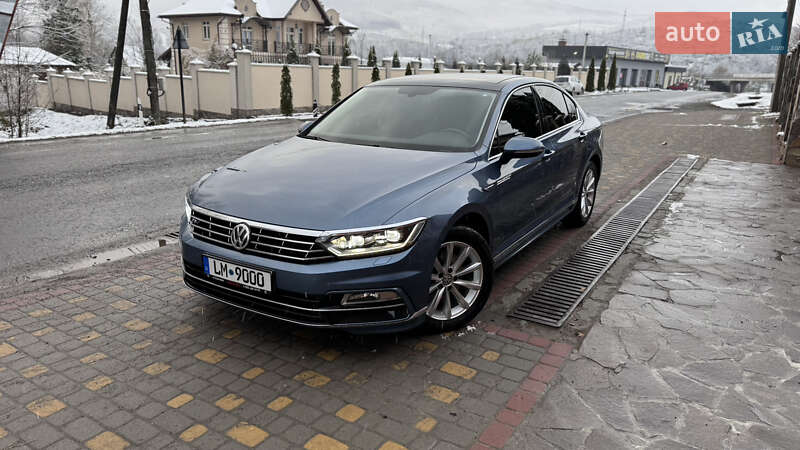 Седан Volkswagen Passat 2015 в Сваляве