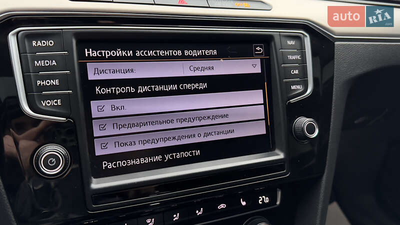 Седан Volkswagen Passat 2015 в Сваляве