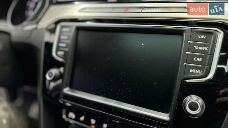 Седан Volkswagen Passat 2015 в Сваляве