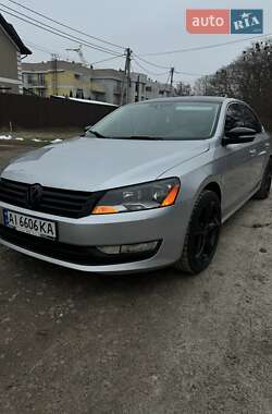 Седан Volkswagen Passat 2012 в Броварах