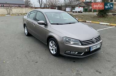 Седан Volkswagen Passat 2011 в 