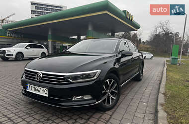 Седан Volkswagen Passat 2017 в Львове