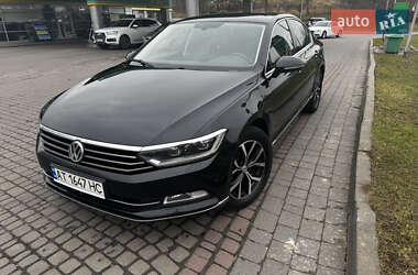 Седан Volkswagen Passat 2017 в Львове