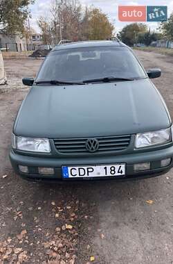 Універсал Volkswagen Passat 1994 в Лозовій