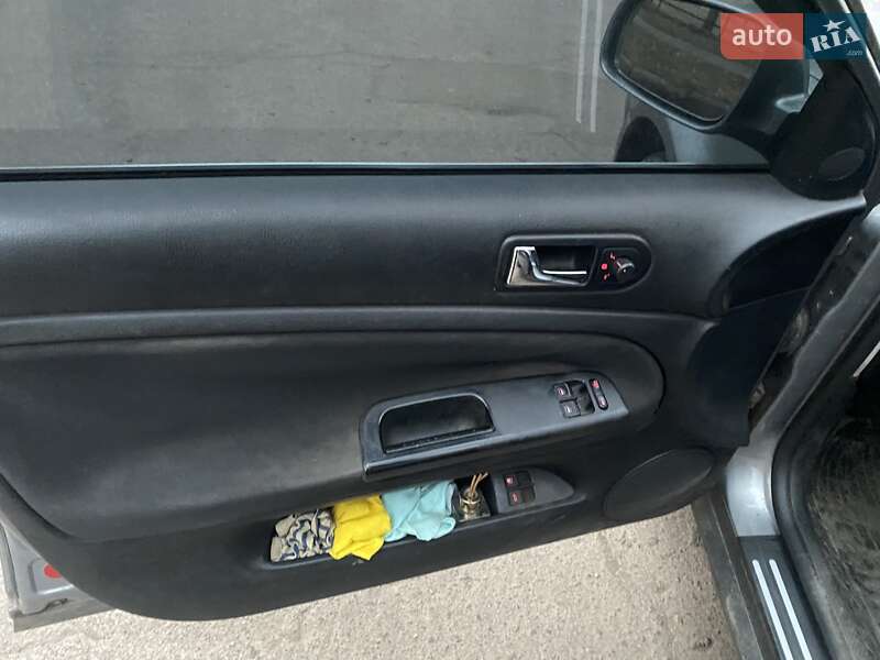 Седан Volkswagen Passat 2003 в Кривому Розі