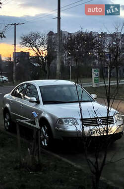 Седан Volkswagen Passat 2003 в Бару