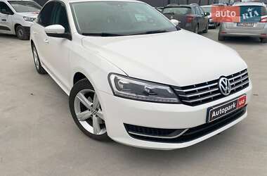 Седан Volkswagen Passat 2014 в Львове