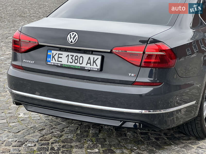 Седан Volkswagen Passat 2016 в Дніпрі