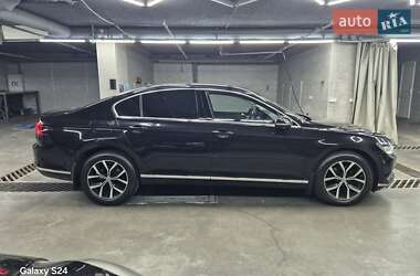 Седан Volkswagen Passat 2018 в Киеве