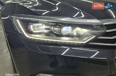 Седан Volkswagen Passat 2018 в Киеве