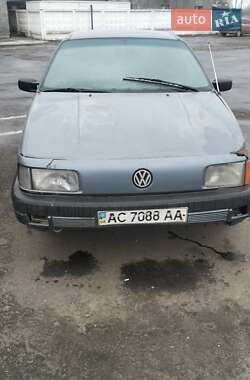 Седан Volkswagen Passat 1989 в Луцьку