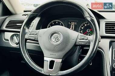 Седан Volkswagen Passat 2014 в Харкові