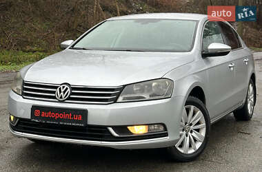 Седан Volkswagen Passat 2012 в Білогородці