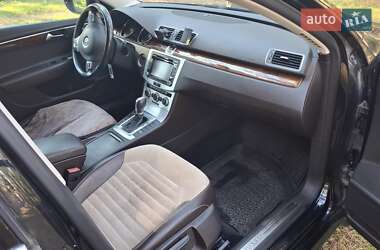 Седан Volkswagen Passat 2012 в 