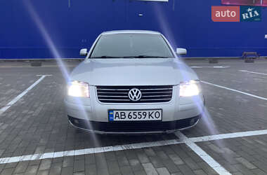 Седан Volkswagen Passat 2002 в Виннице