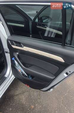 Универсал Volkswagen Passat 2015 в 