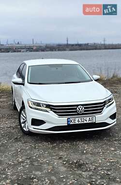 Седан Volkswagen Passat 2019 в Дніпрі